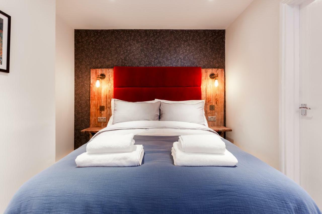 Gorgeous Town Centre Apt With Courtyard Garden Bournemouth Buitenkant foto