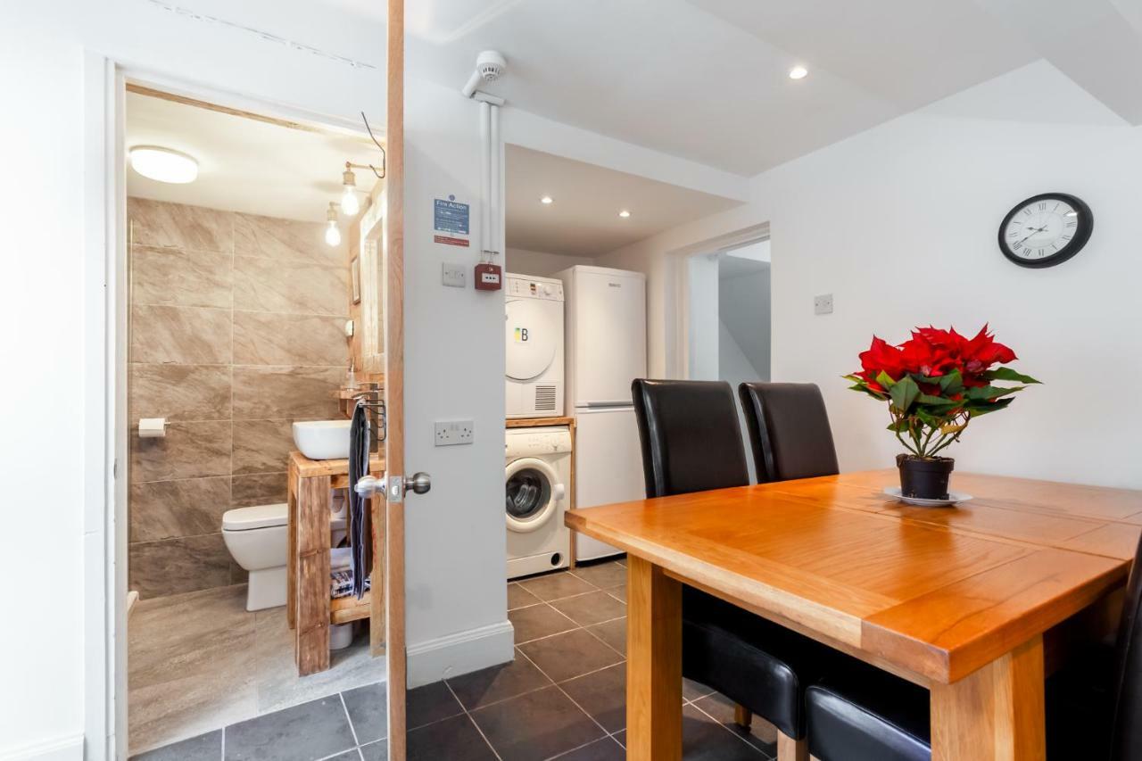 Gorgeous Town Centre Apt With Courtyard Garden Bournemouth Buitenkant foto