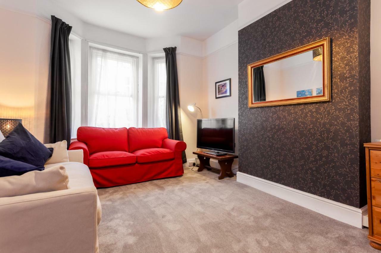 Gorgeous Town Centre Apt With Courtyard Garden Bournemouth Buitenkant foto